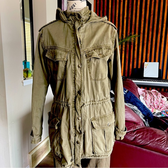 TALULA army green colored Trooper Spring/ Fall jacket - Picture 2 of 8